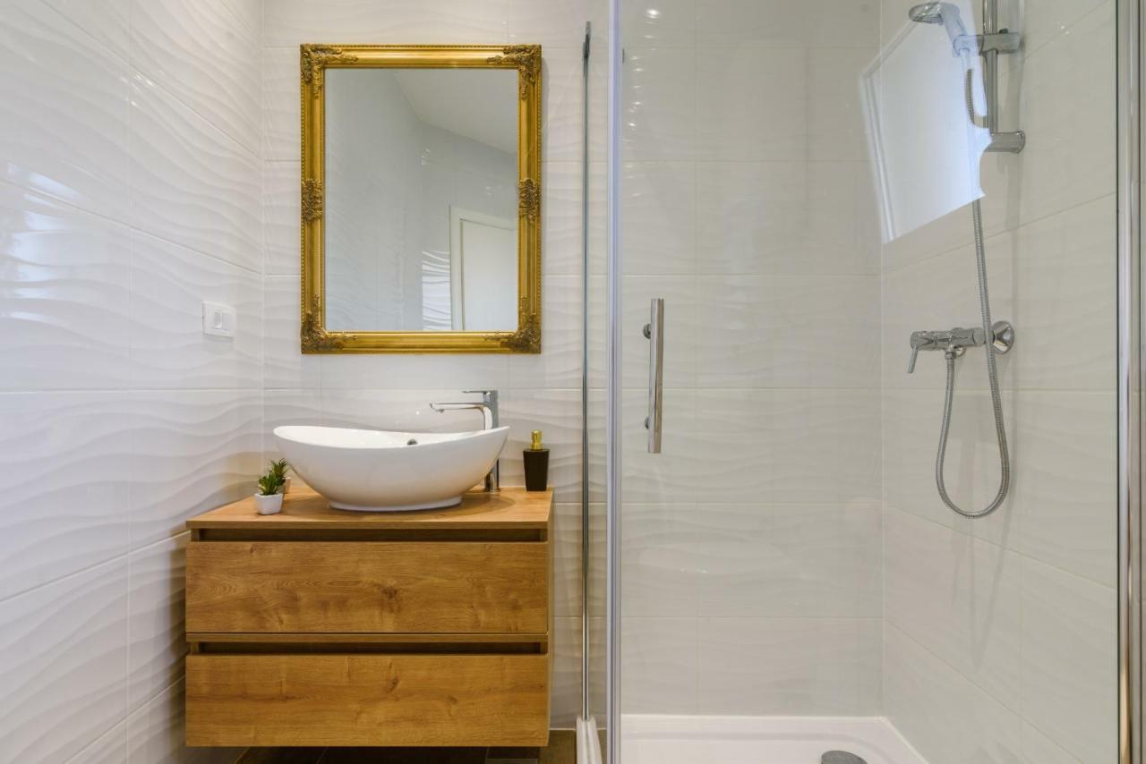 Villa Apartments Aa 1 Trogir Ngoại thất bức ảnh