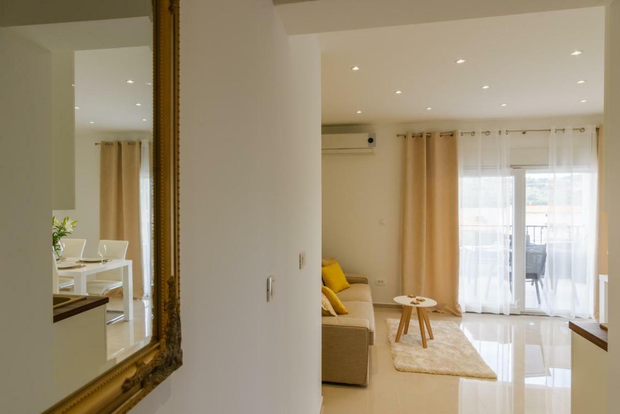 Villa Apartments Aa 1 Trogir Ngoại thất bức ảnh