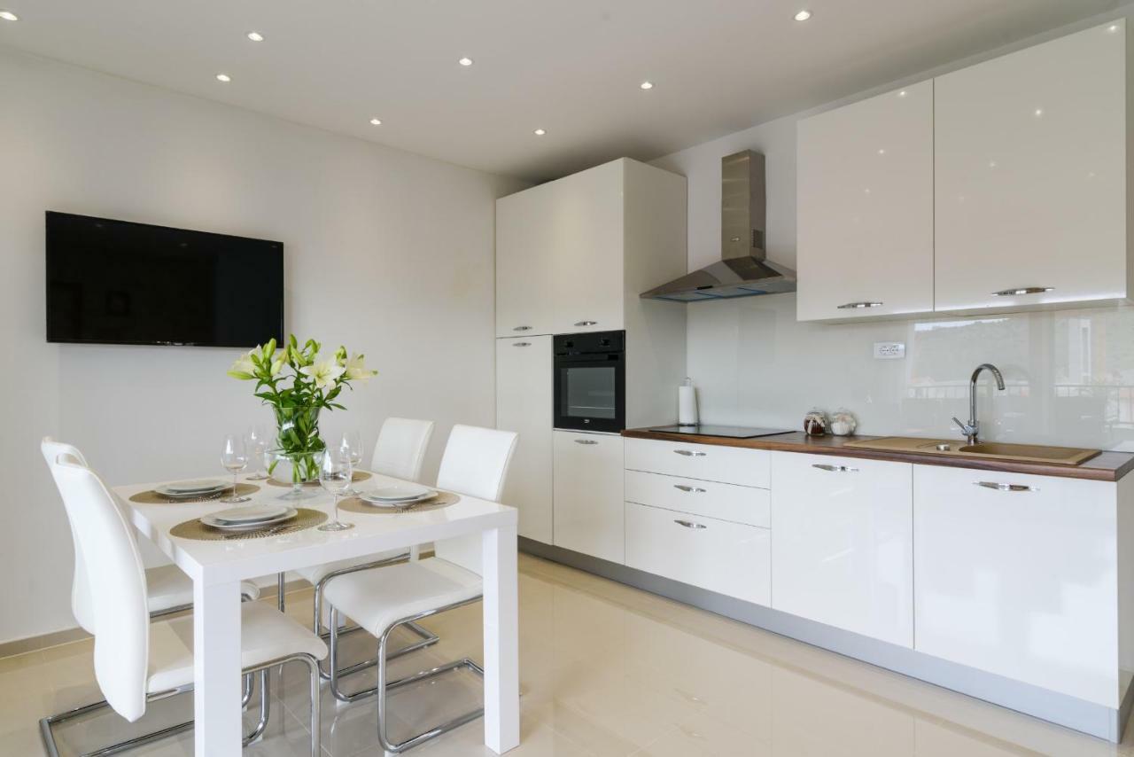 Villa Apartments Aa 1 Trogir Ngoại thất bức ảnh