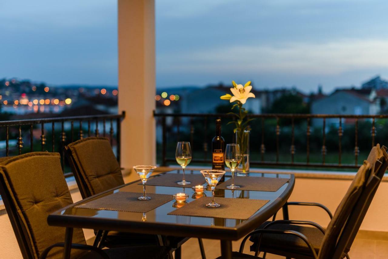 Villa Apartments Aa 1 Trogir Ngoại thất bức ảnh